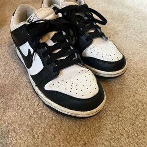 Nike Classic Black and White Low-Tops